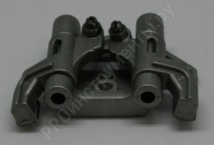 Деталь головки цилиндра двигателя DDE DPG2051i GG1300 UP154 кронштейн коромысел